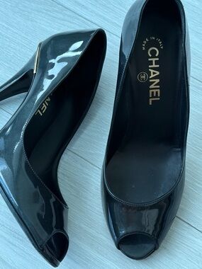 CHANEL Black Patent Leather Peep-Toe Heels with Gold Accent